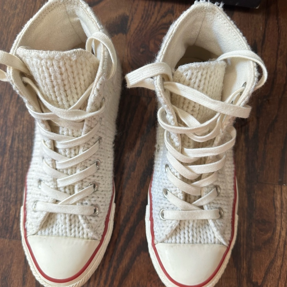Rare Knit Converse All Star size 7